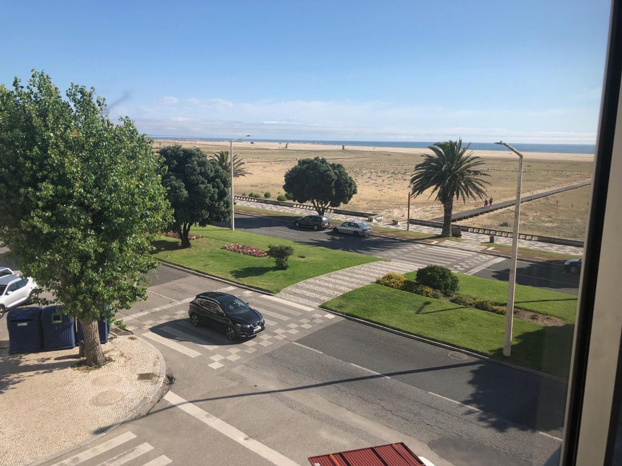 Casa Da Praia Com Tres Quartos - Figueira Foz Фигейра-да-Фош Экстерьер фото